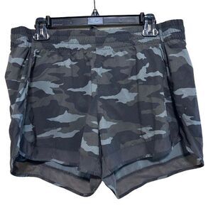 Athleta Printed Mesh Racer Run Short 4" Womens Large Green Camo Lined Athletic